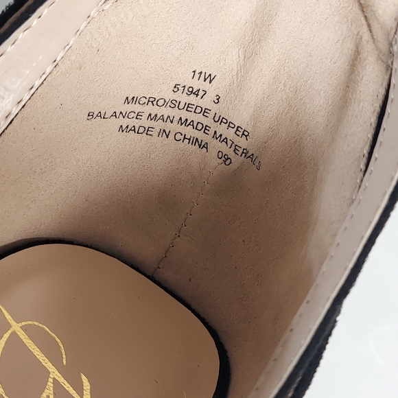 White Snow Leopard Heels 👠 - Picture 12 of 16